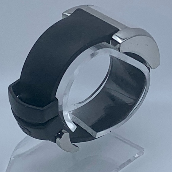 Michele MW2 Chronograph Quartz Watch - Picture 4 of 9